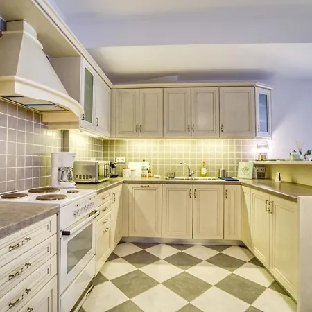 Stylish, Cozy 2-Bdr Flat In Andros Town By Explore Andros Exterior foto